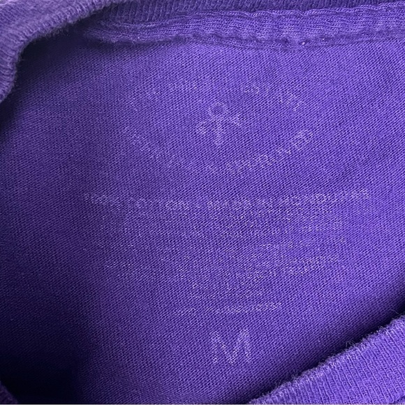 Prince Purple Rain Revolution Graphic T-Shirt Size Medium Officially Licensed - Picture 8 of 9